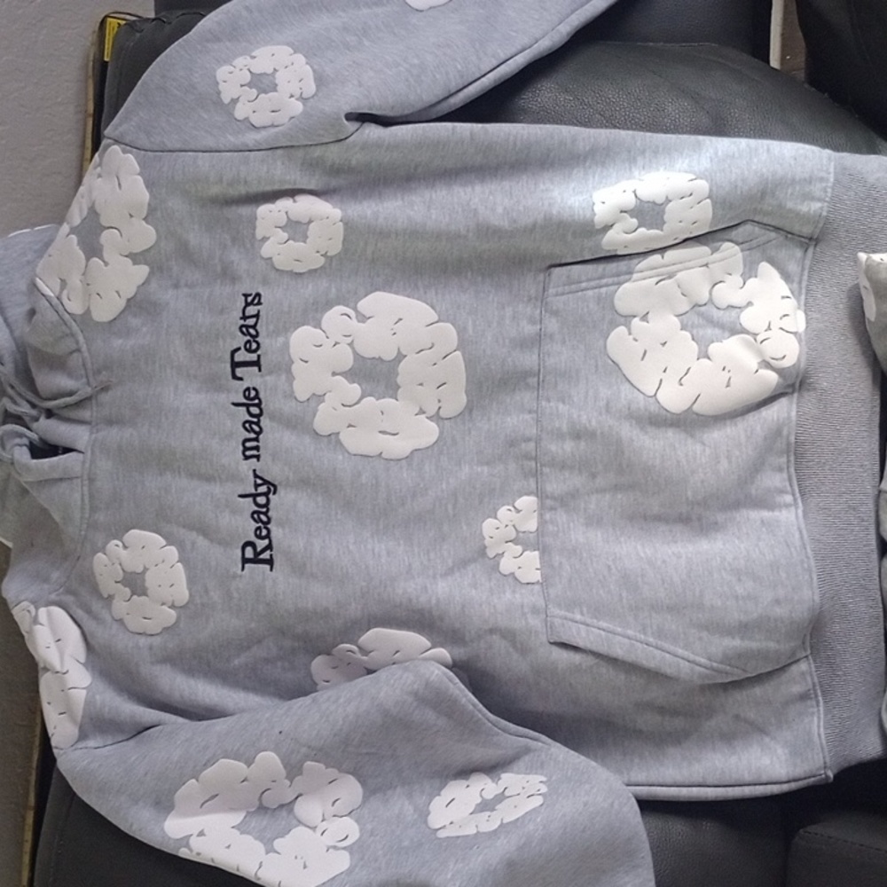 Denim tear sweater Large